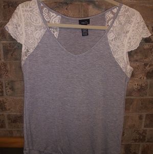 Lace shoulder, V-neck Rue21 shirt